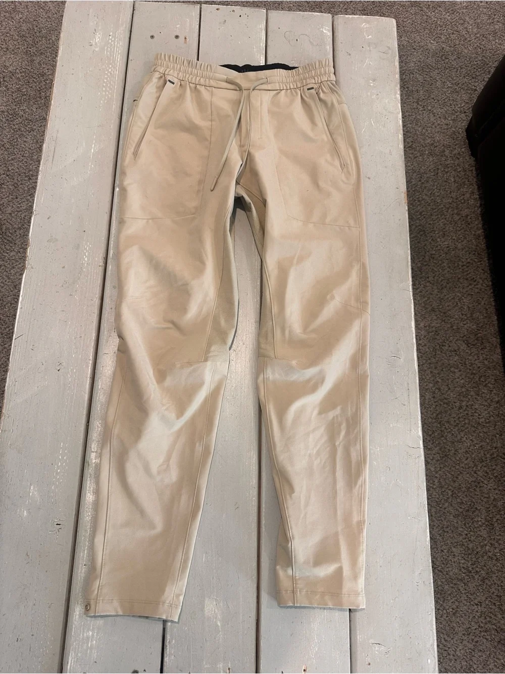 Men’s Lululemon License to Train 29” Trench Joggers Size Small EXCELLENT